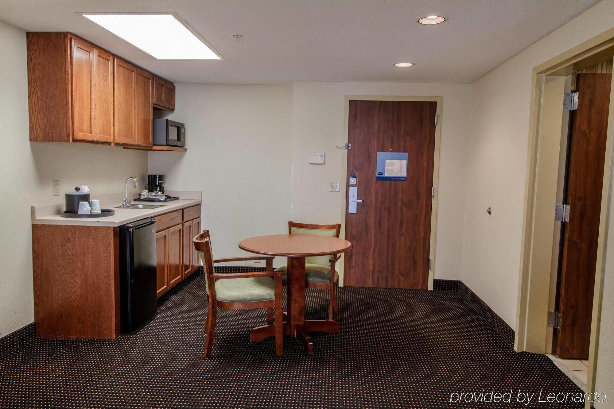 Hampton By Hilton Oklahoma I-40 East- Tinker Afb 3*