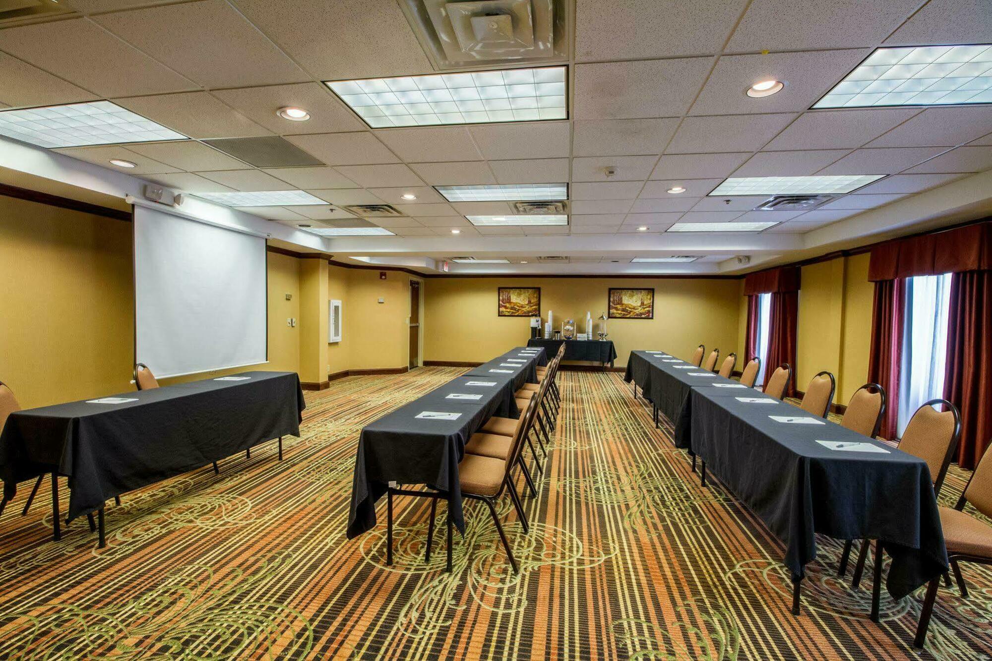 Hampton By Hilton Oklahoma I-40 East- Tinker Afb Hotel Midwest City